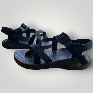 CHACO Women’s Z/2 Classic Black Outdoor Sandals - Wmn’s Size 7
